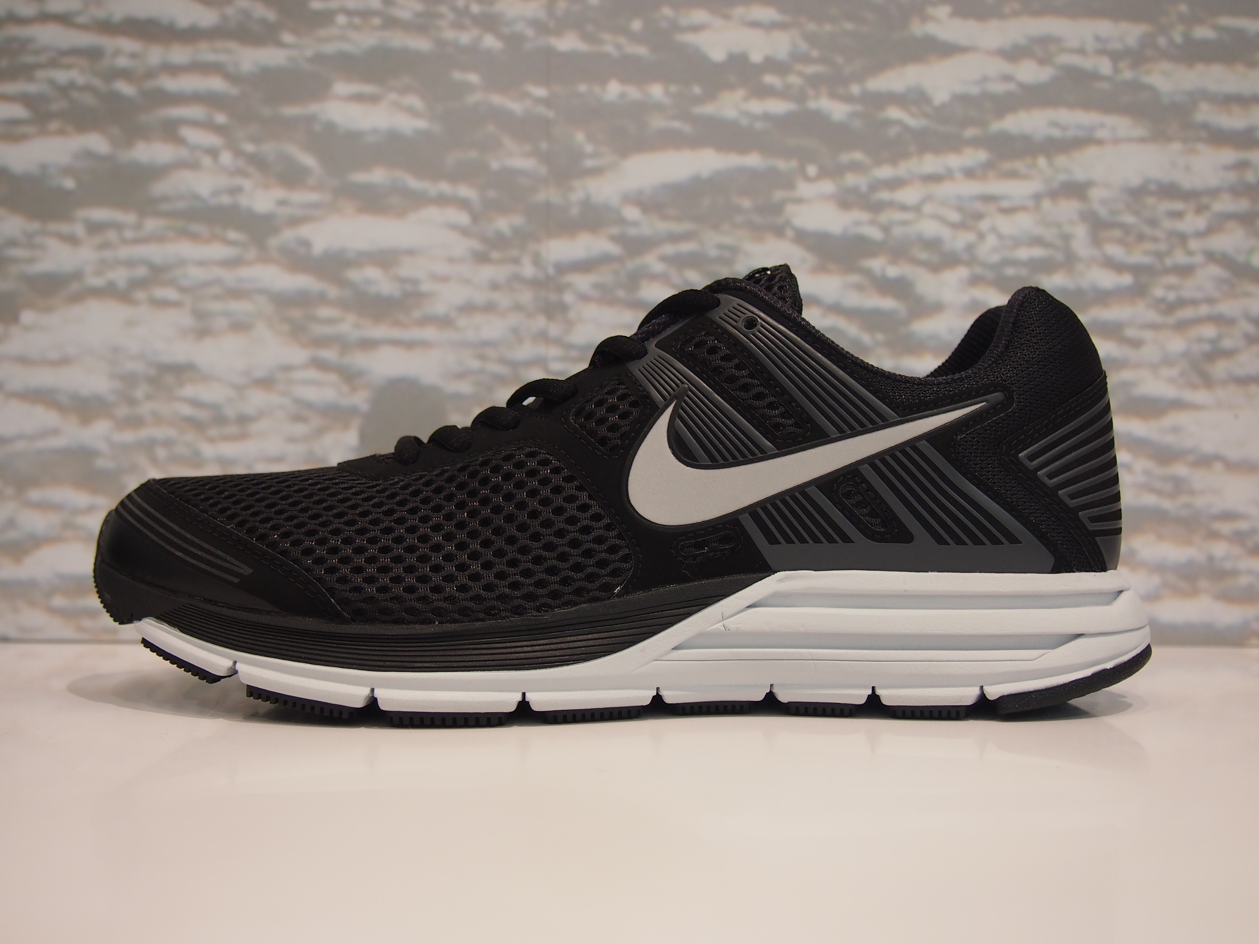 nike zoom structure 16